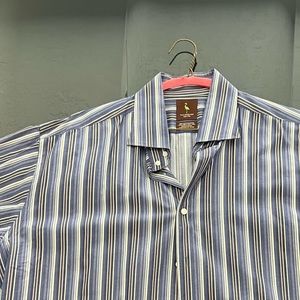 Great quality long sleeved men’s cotton dress shirt